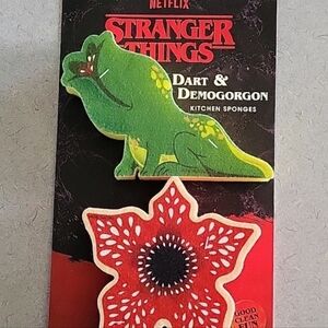 NETFLIX STRANGER THINGS DART AND DEMOGORGON KITCHEN SPONGES